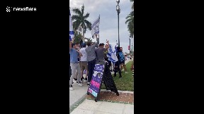 Israeli supporters gather in Boca Raton to show solidarity (video ...